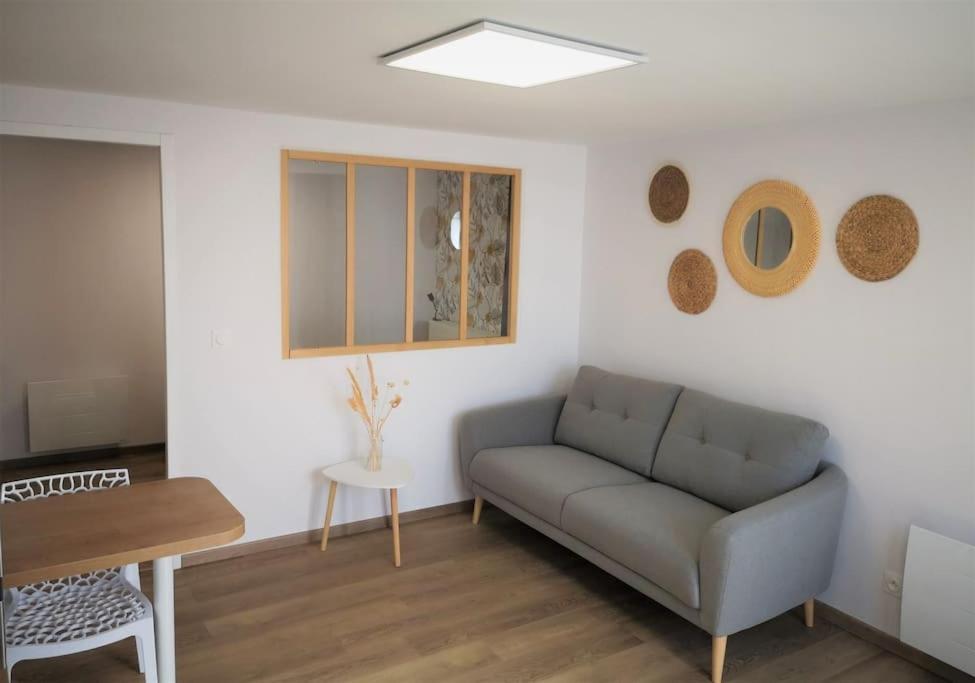 T1 Bis Proche Marais Avec Garage A Moto Bourges Exterior foto